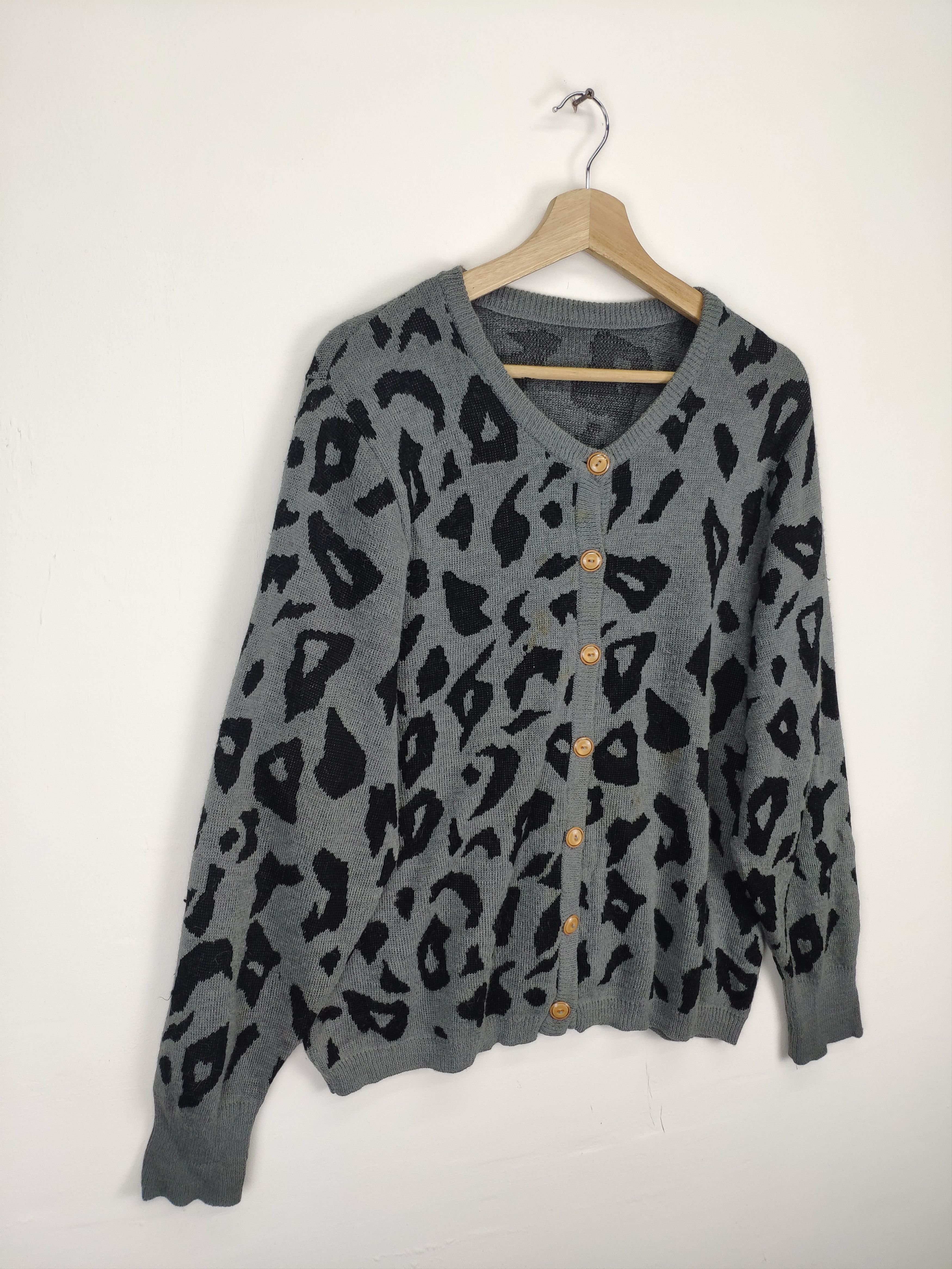 Japanese Brand × Vintage Vintage Cardigan Sweater Leopard Printed Size M / US 6-8 / IT 42-44 - 3 Thumbnail