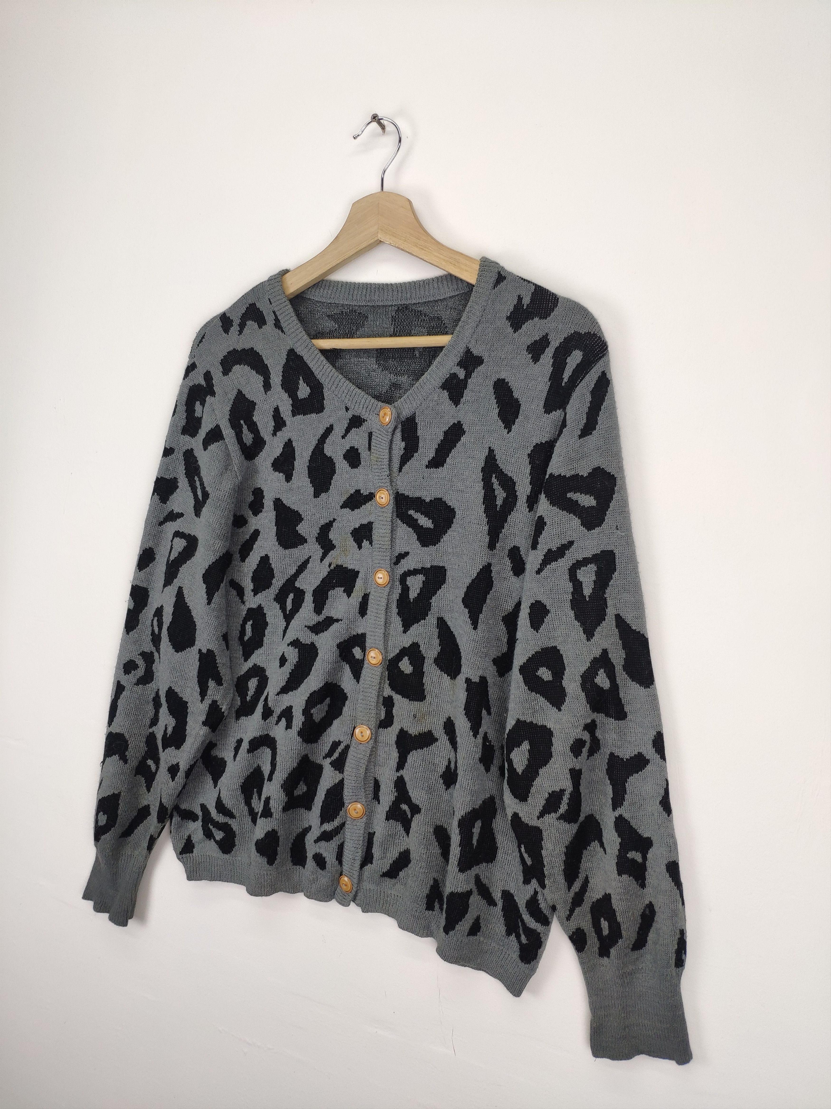 Japanese Brand × Vintage Vintage Cardigan Sweater Leopard Printed Size M / US 6-8 / IT 42-44 - 2 Thumbnail