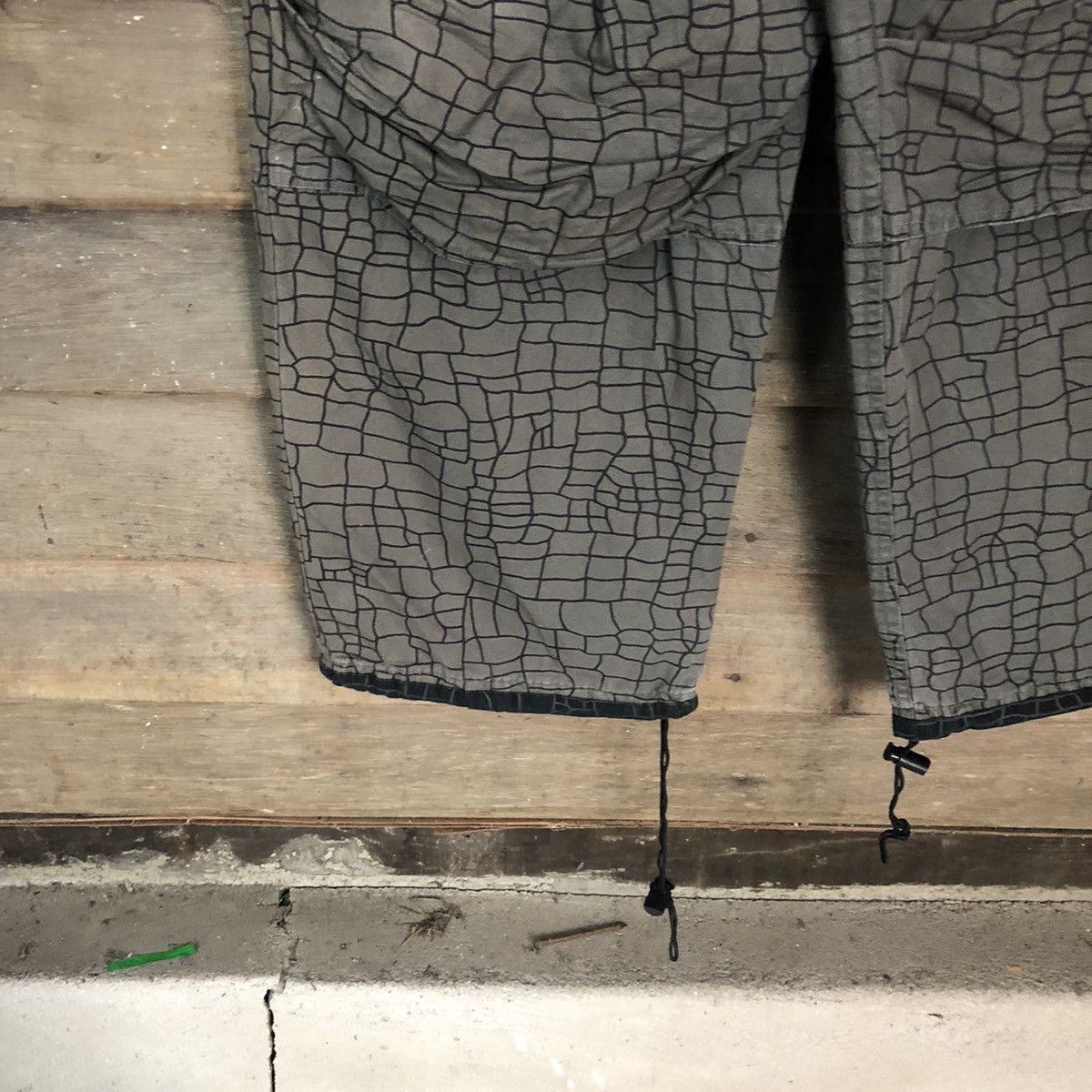 Japanese Brand DL Cherolet hunting camo track Cargo Multipocket Pants #1882 Size US 33 - 7 Thumbnail