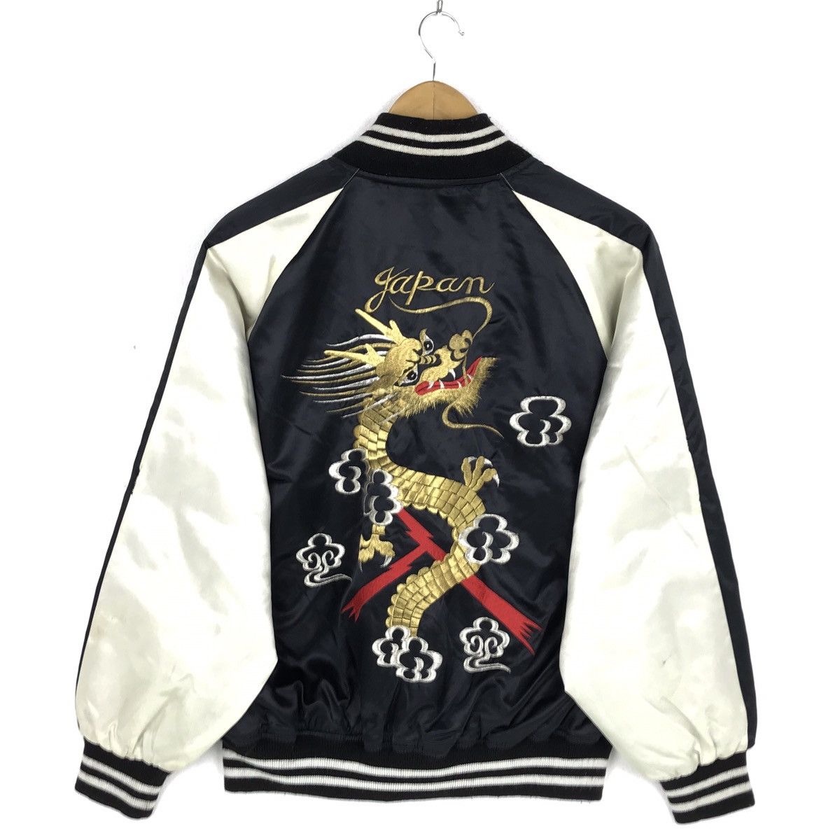 Japanese Brand Vintage SUKAJAN Embroidery Dragon Sukajan Souvenir Jacket Size US L / EU 52-54 / 3 - 1 Thumbnail