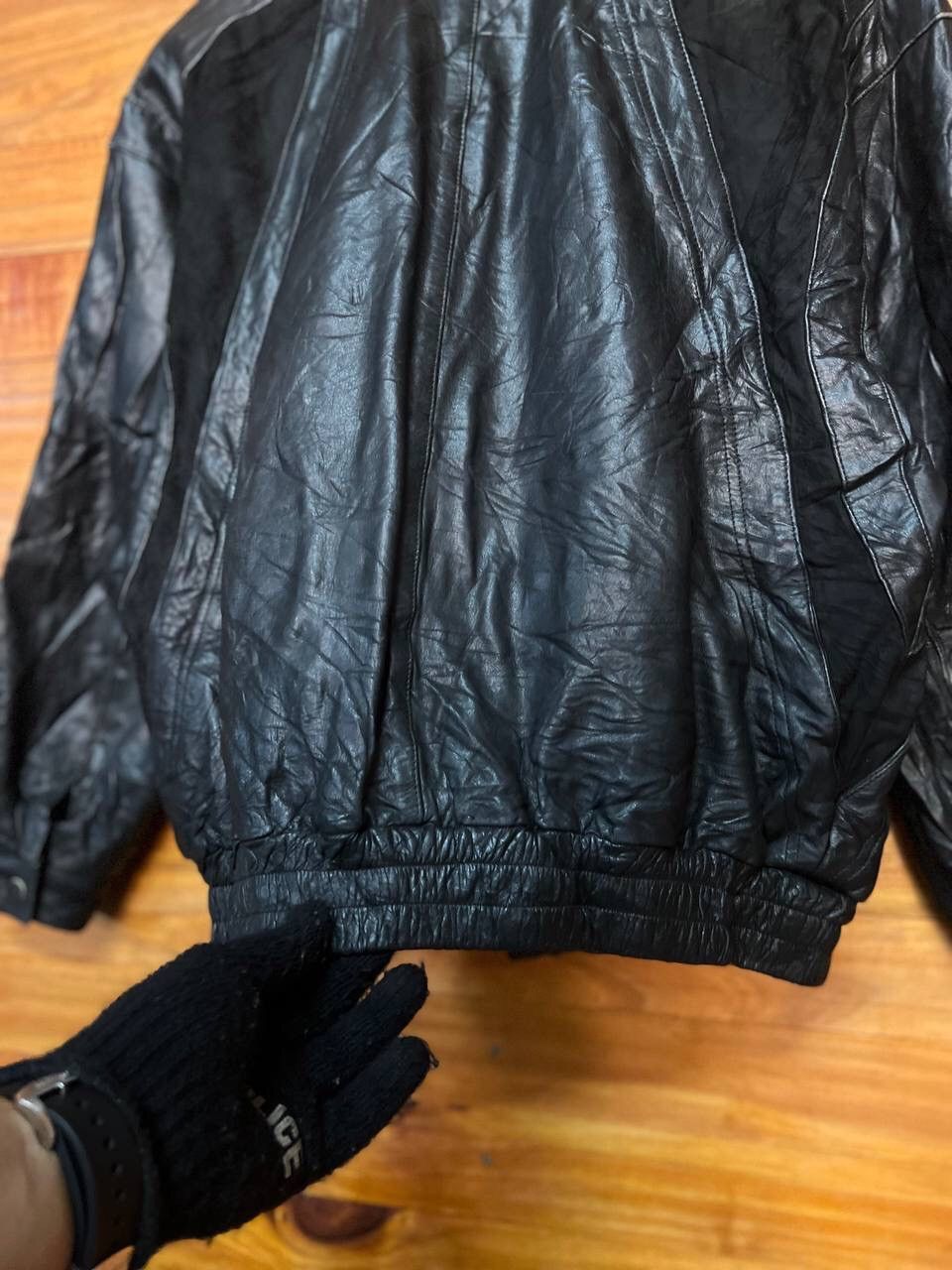 Champion 🔥BEST OFFER🔥VINTAGE CHAMPION LEATHER JACKET Size US L / EU 52-54 / 3 - 9 Thumbnail