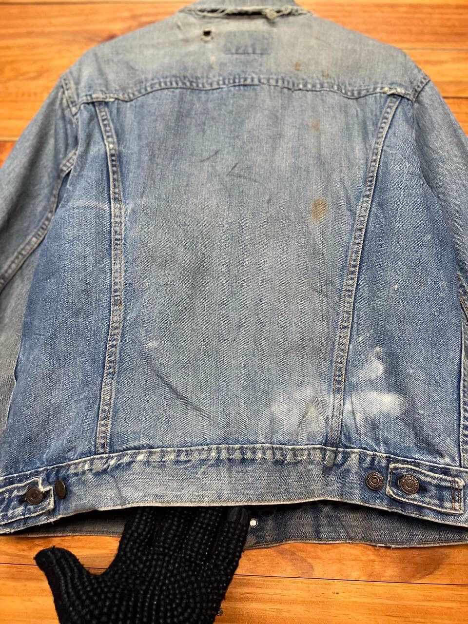 Levi's VINTAGE LEVI’S DISTRESS DENIM TRUCKER JACKET Size US M / EU 48-50 / 2 - 14 Thumbnail