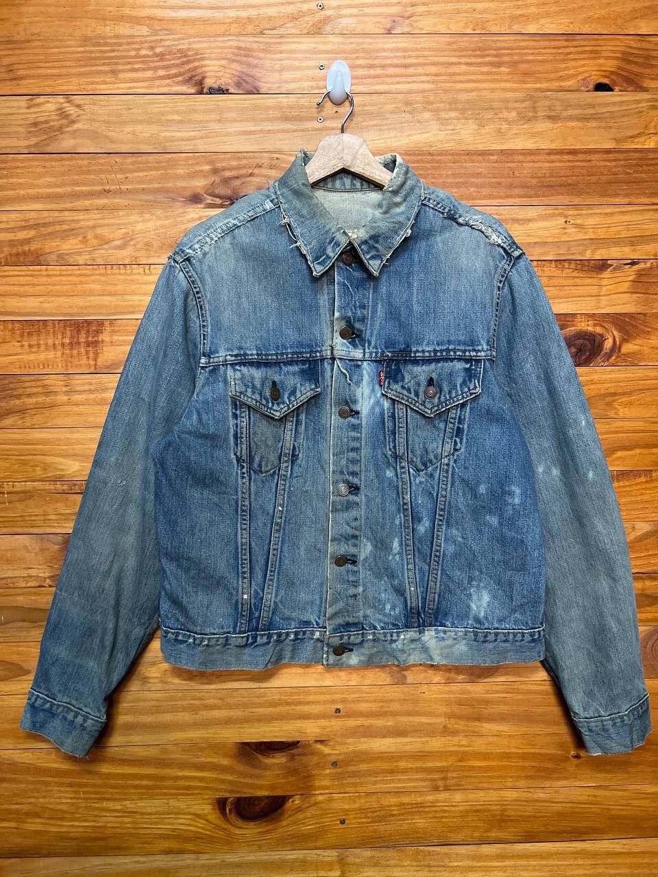 Levi's VINTAGE LEVI’S DISTRESS DENIM TRUCKER JACKET Size US M / EU 48-50 / 2 - 1 Thumbnail