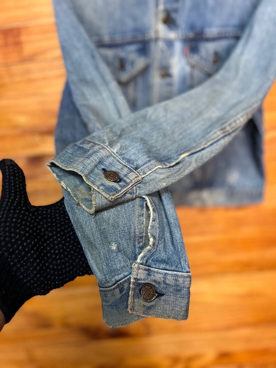 Levi's VINTAGE LEVI’S DISTRESS DENIM TRUCKER JACKET Size US M / EU 48-50 / 2 - 10 Thumbnail