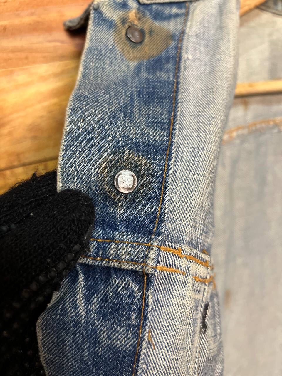 Levi's VINTAGE LEVI’S DISTRESS DENIM TRUCKER JACKET Size US M / EU 48-50 / 2 - 17 Thumbnail