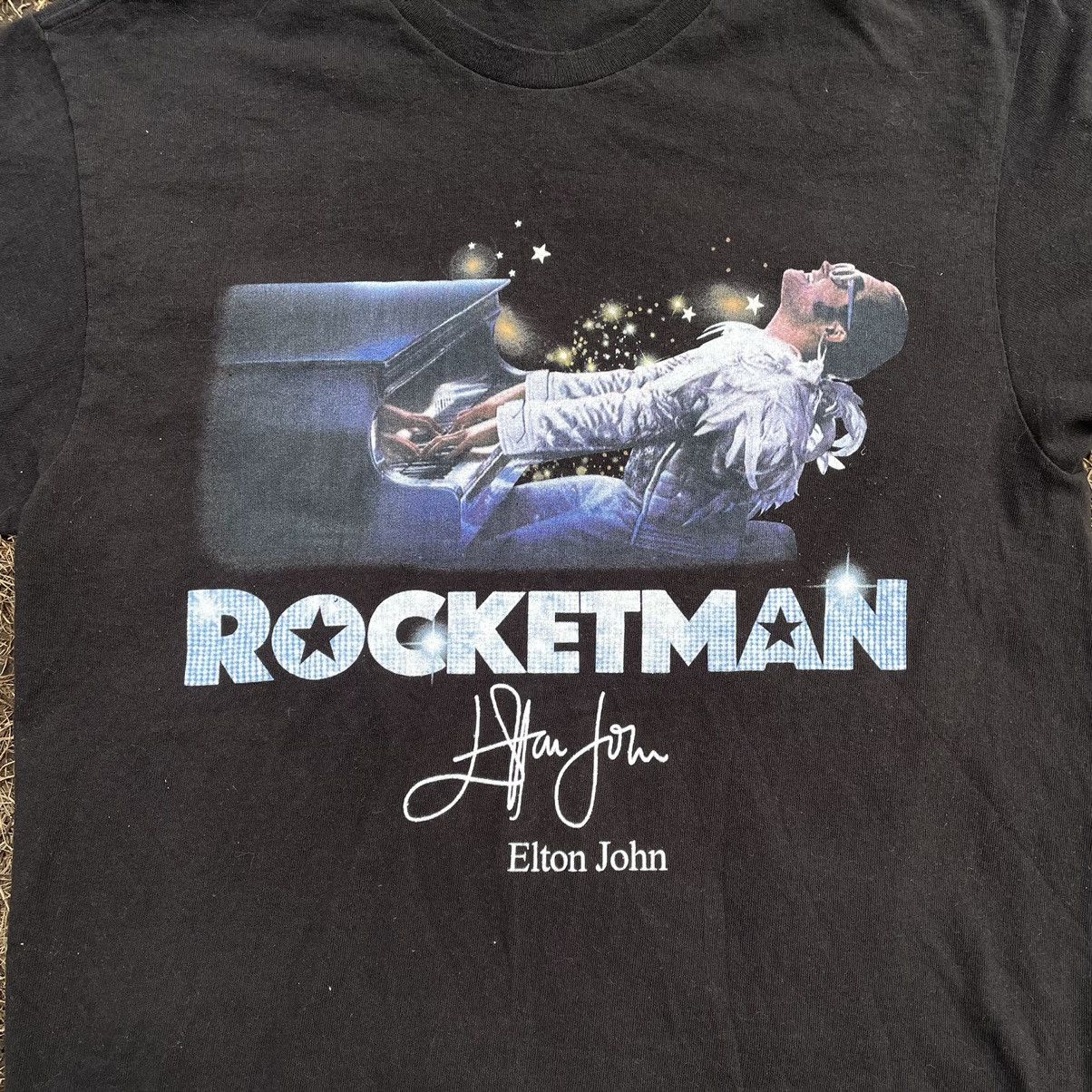 Vintage Vintage Y2K Rocketman Elton John Graphic Band Tee Faded M Size US M / EU 48-50 / 2 - 4 Thumbnail