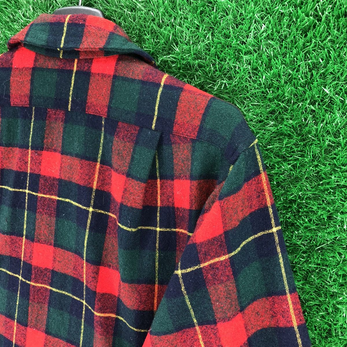 Vintage 50s Pendleton Wool Flannel Flap Pocket Loop Collar