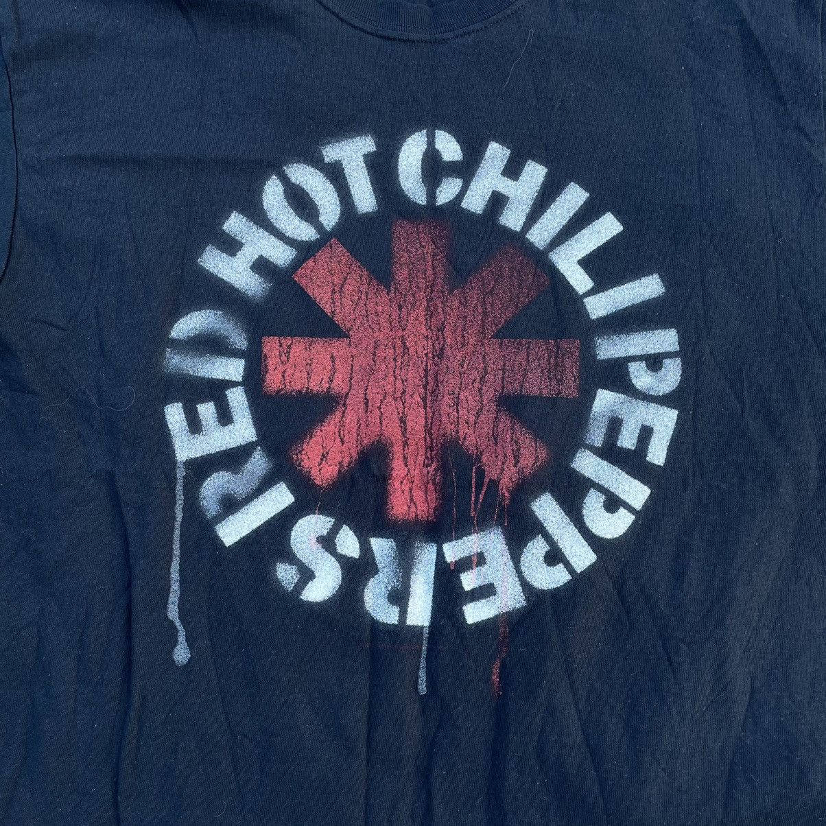 Vintage Vintage Red Hot Chili Peppers Sun Faded Graphic Tee Grunge L Size US L / EU 52-54 / 3 - 4 Thumbnail