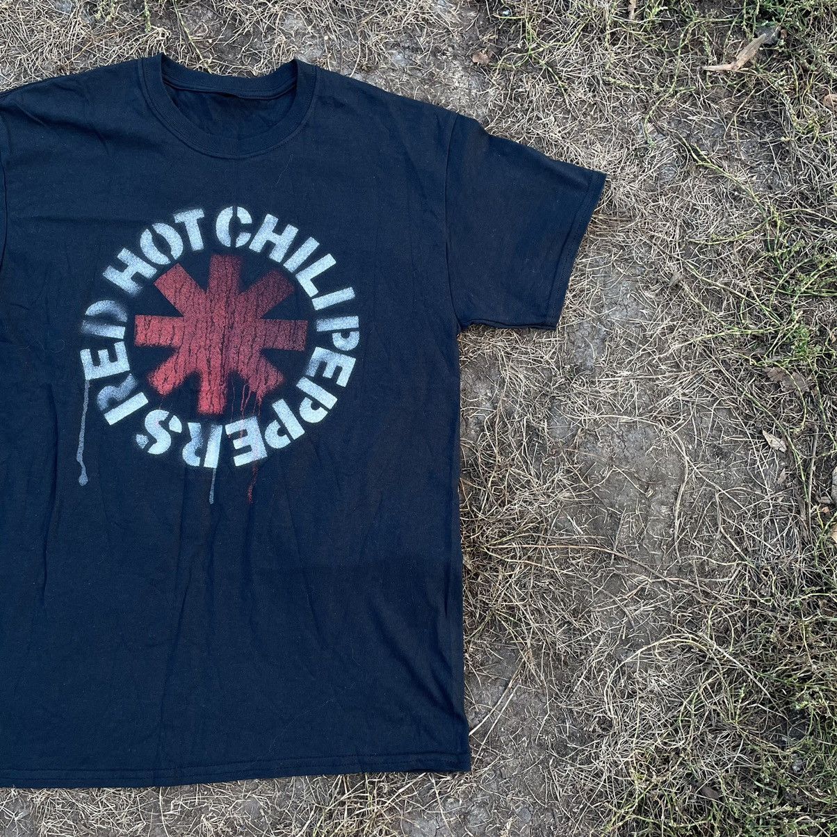 Vintage Vintage Red Hot Chili Peppers Sun Faded Graphic Tee Grunge L Size US L / EU 52-54 / 3 - 2 Thumbnail