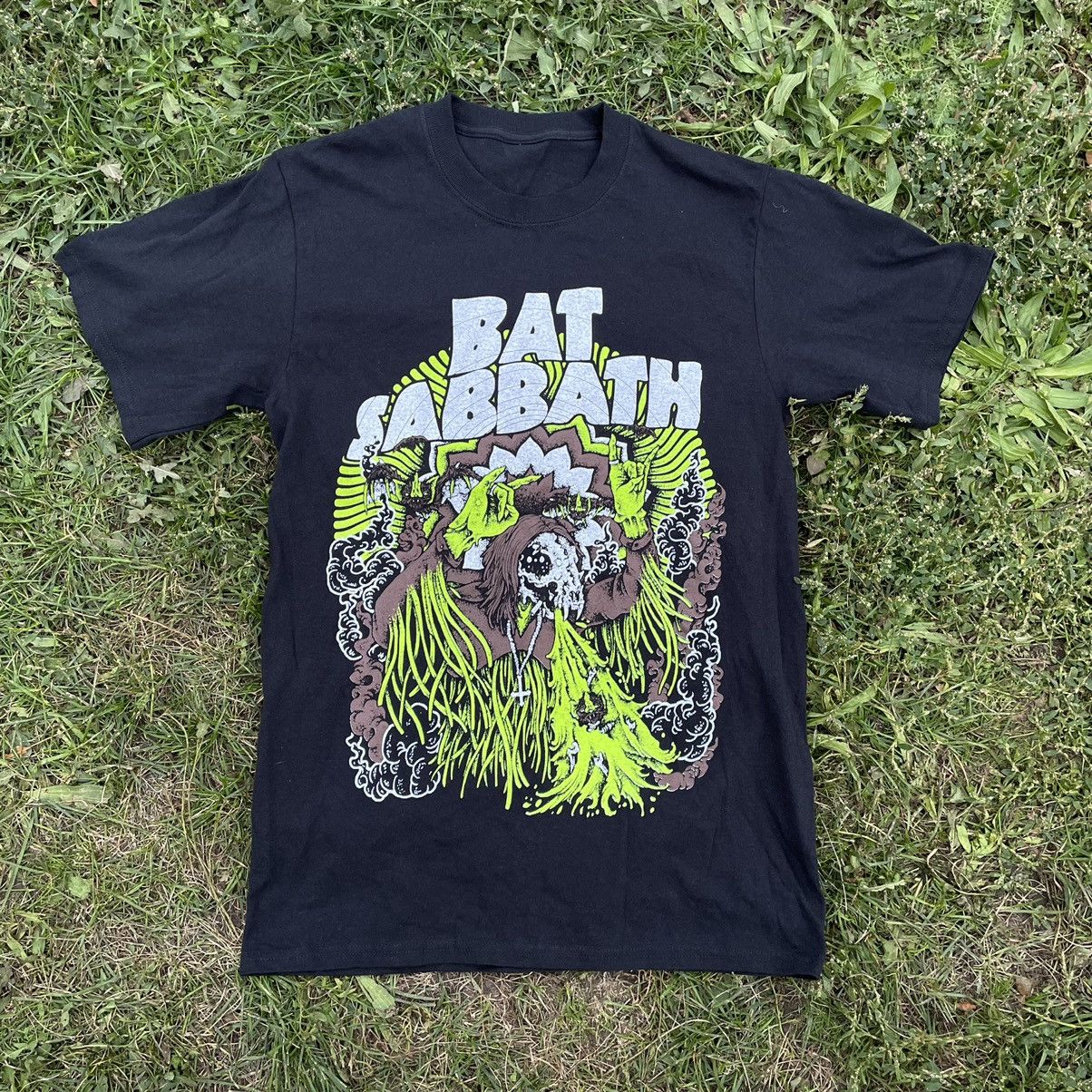 Vintage Vintage Y2K Bat Death Graphic Tee Horror Punk Grunge Faded M Size US M / EU 48-50 / 2 - 1 Thumbnail