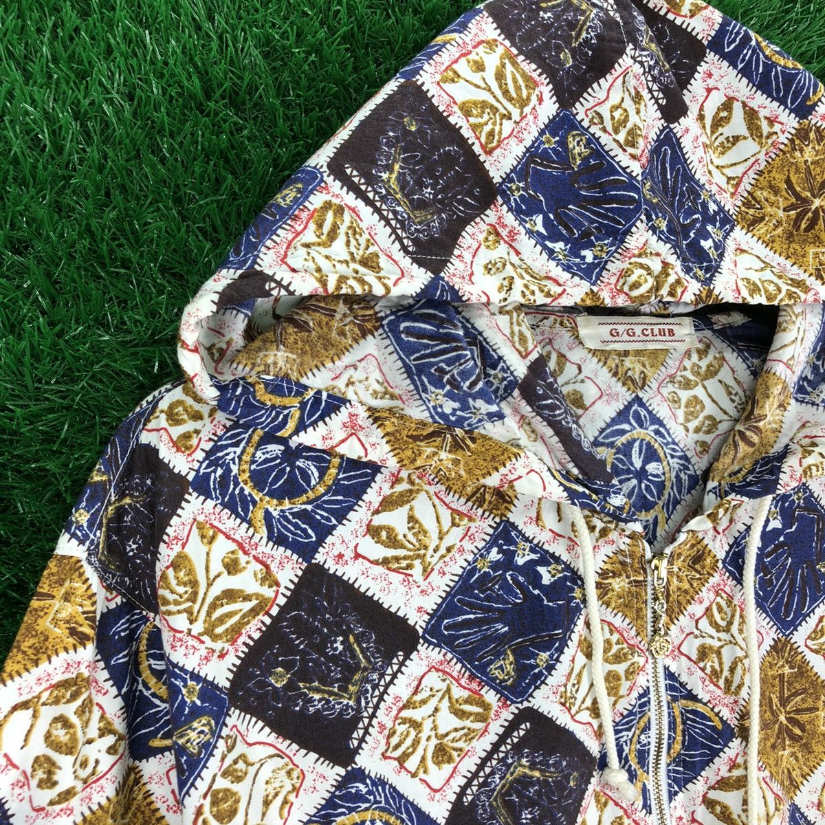 Japanese Brand Vintage Fullprint Sweater Zipper Hoodie by G/G Club Size US S / EU 44-46 / 1 - 2 Thumbnail