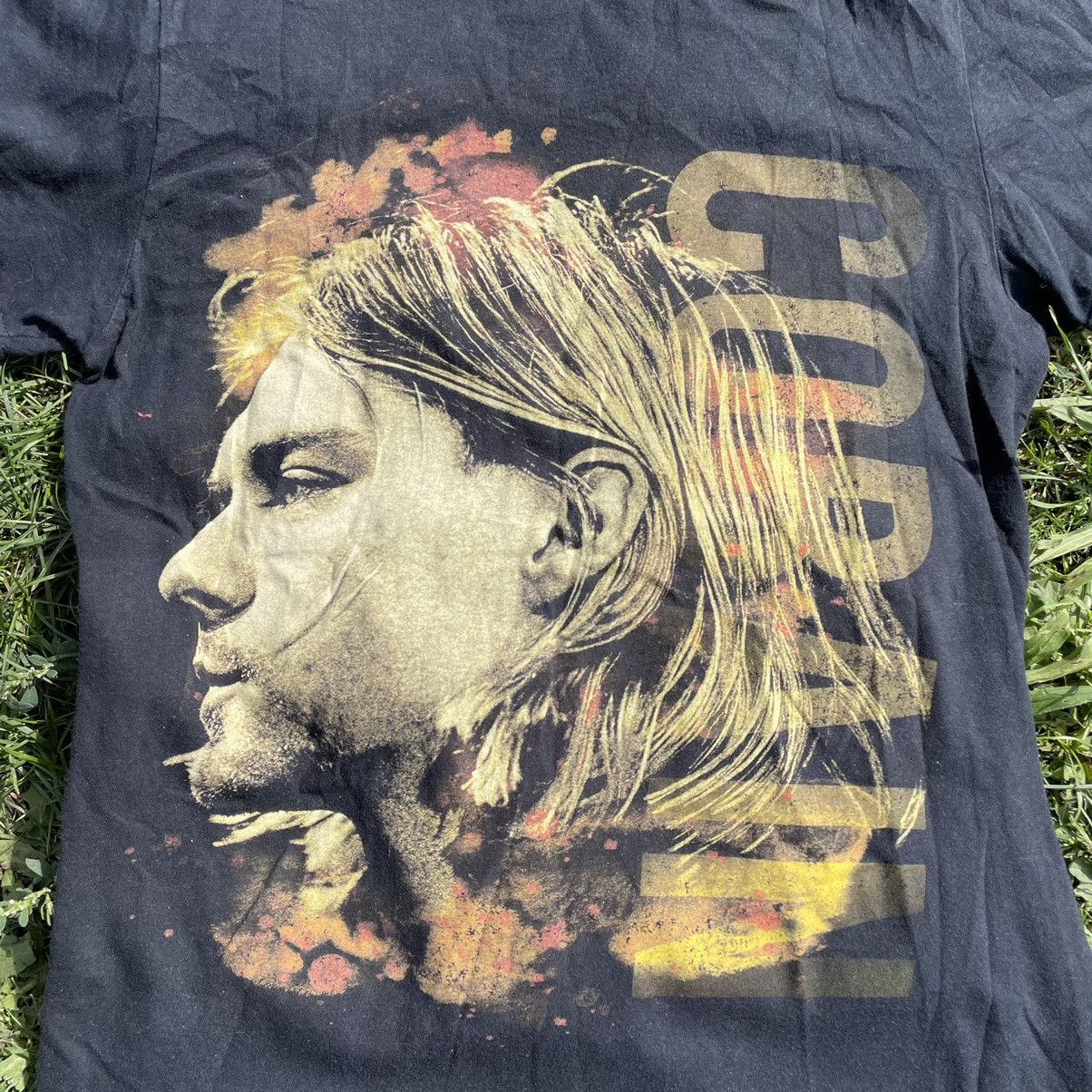Vintage Vintage 90s Kurt Cobain Nirvana Sun Faded Band Tee Grunge S Size US S / EU 44-46 / 1 - 4 Thumbnail