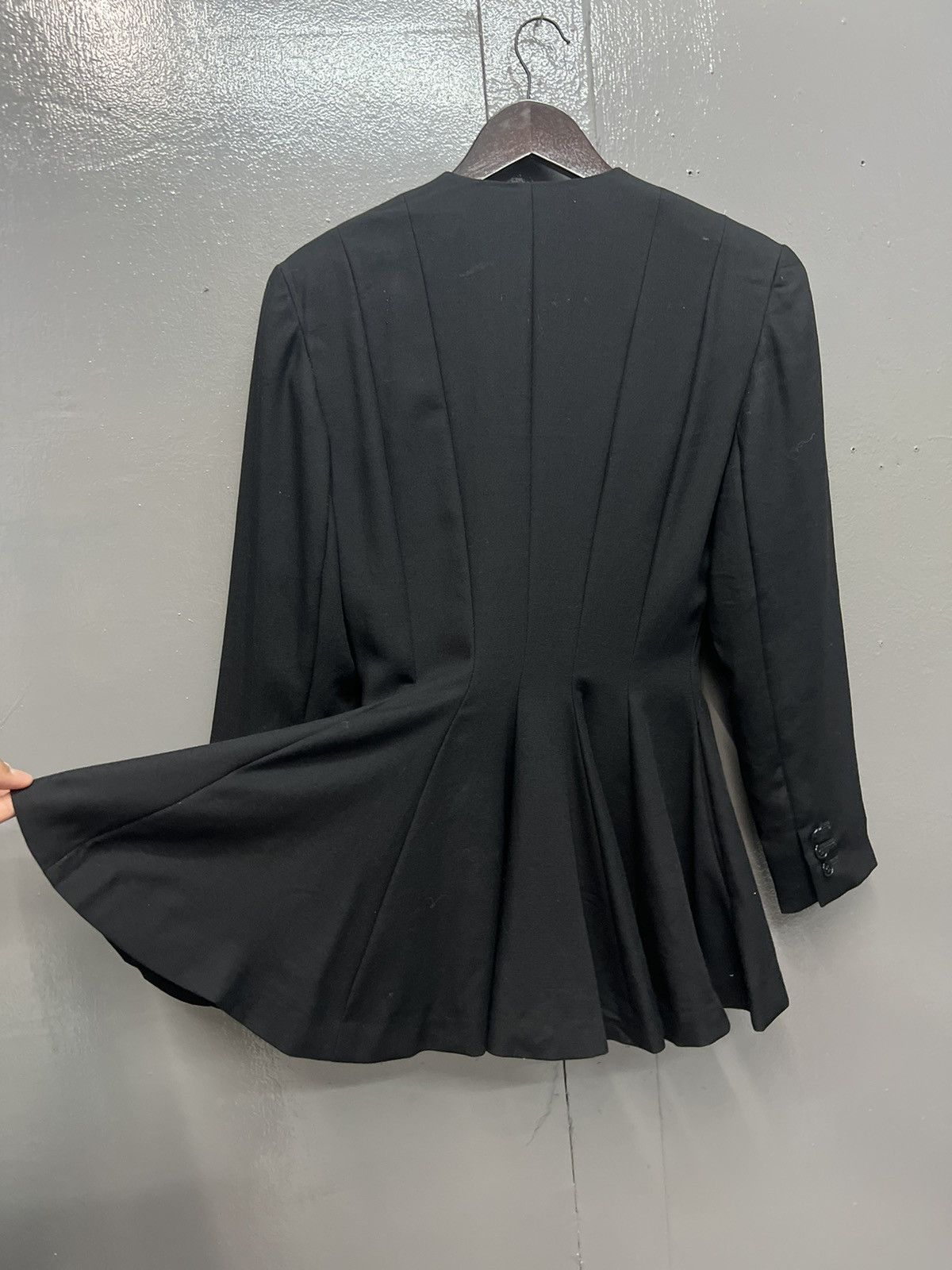 Norma Kamali ARCHIVE OMO NORMA KAMALI BUTTON UP SHIRT/COATS Size M / US 6-8 / IT 42-44 - 10 Thumbnail