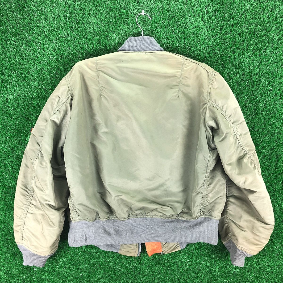 Alpha Industries Vintage 90's Alpha Industries Distressed Faded Bomber Jacket Size US XL / EU 56 / 4 - 4 Thumbnail