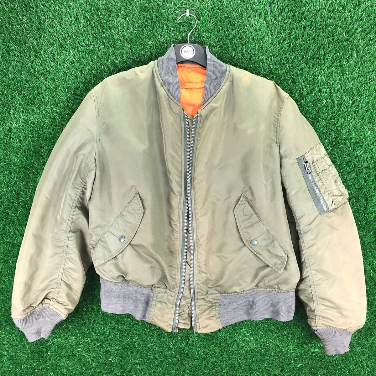 Alpha Industries Vintage 90's Alpha Industries Distressed Faded Bomber Jacket Size US XL / EU 56 / 4 - 1 Thumbnail