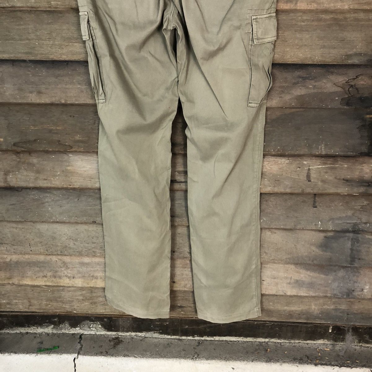 Japanese Brand Uniqlo Green multipocket tactical utility Cargo Pants #3393 Size US 34 / EU 50 - 13 Thumbnail