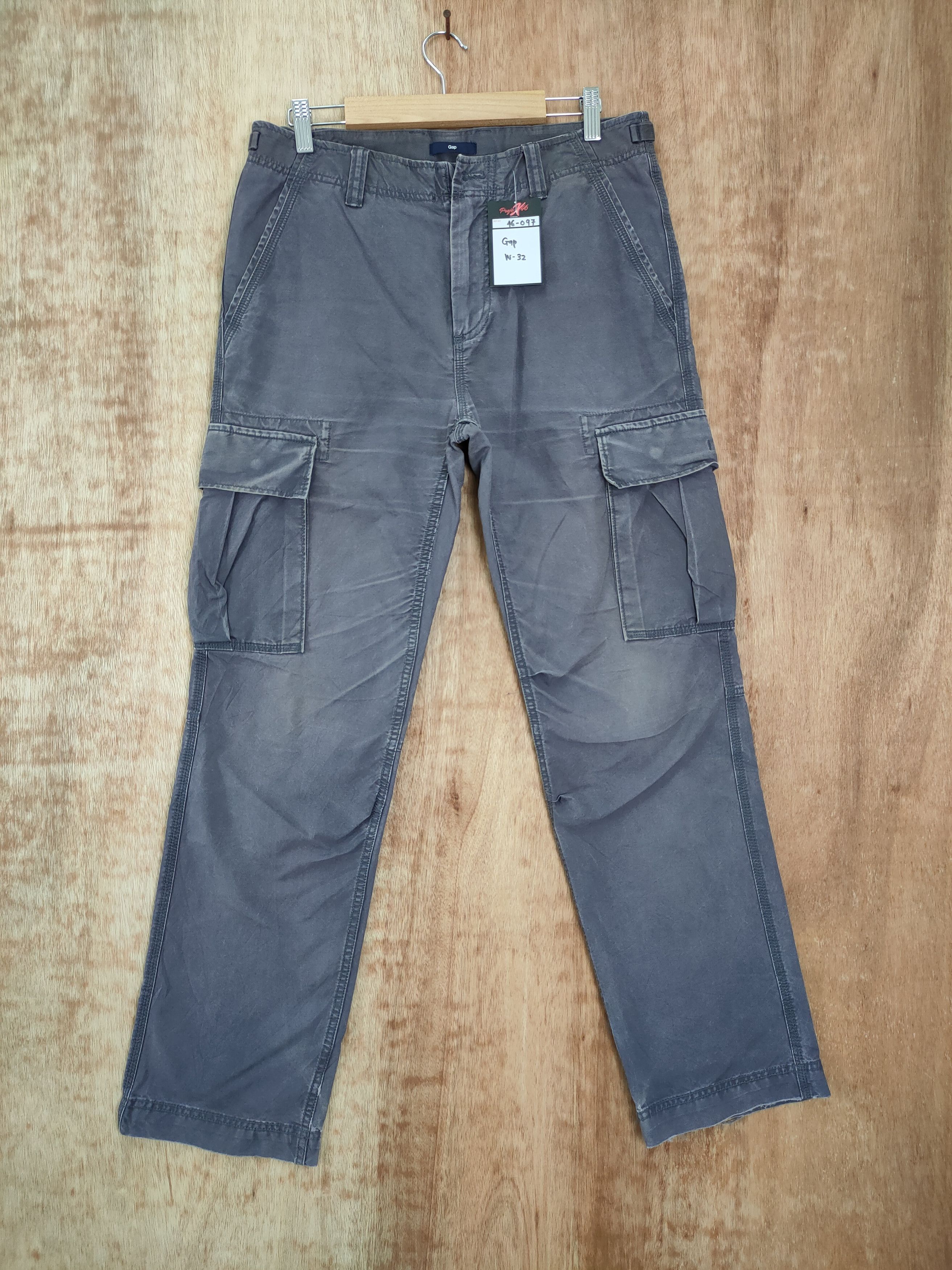 Image of Faded Glory x Gap Faded Multipocket Tactical Cargo Pants 46-097 in Fade To Grey, Men's (Size 30)