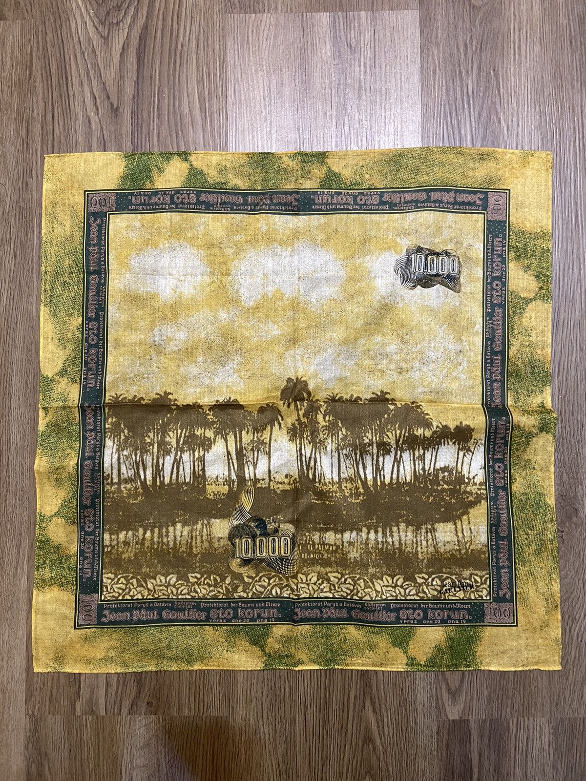 Jean Paul Gaultier Jean Paul Gaultier Handkerchief/Neckerchief/Bandanna Size ONE SIZE - 1 Thumbnail