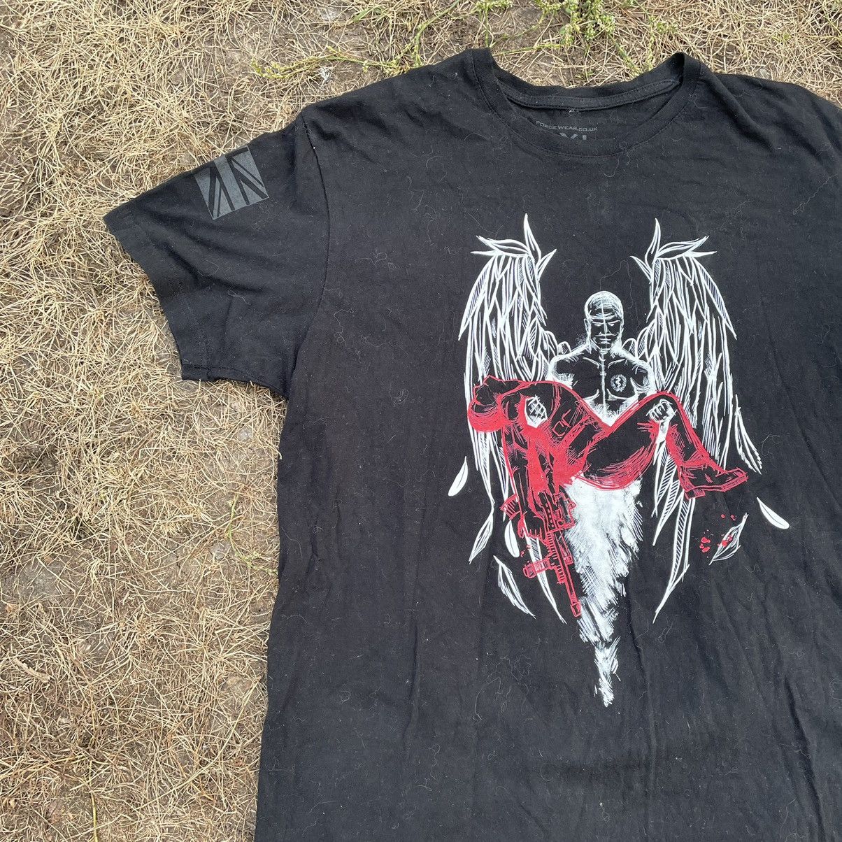 Band Tees Vintage Y2K Skulls Dead Face Horror Tee Rock Streetwear Size US XL / EU 56 / 4 - 3 Thumbnail