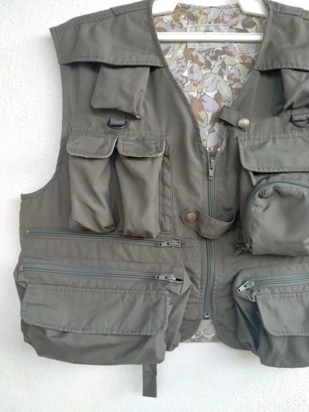 Japanese Brand Daiwa Multipocket Tactical vest Fishing Hunting gear Size US L / EU 52-54 / 3 - 4 Thumbnail