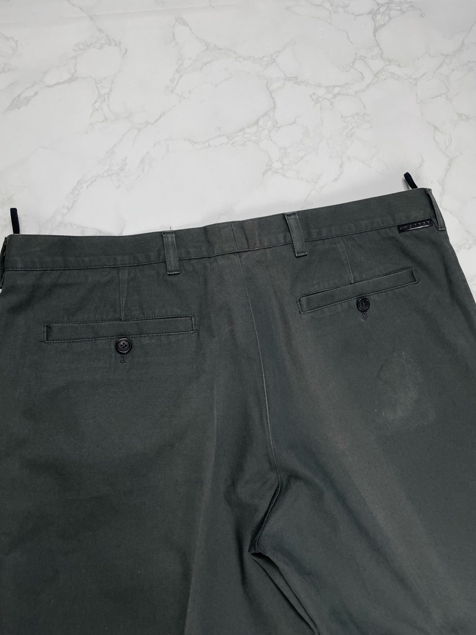 Prada 🔥[SALE]🔥 Prada Olive Tapered Cotton Chino Pants Size US 36 / EU 52 - 11 Thumbnail