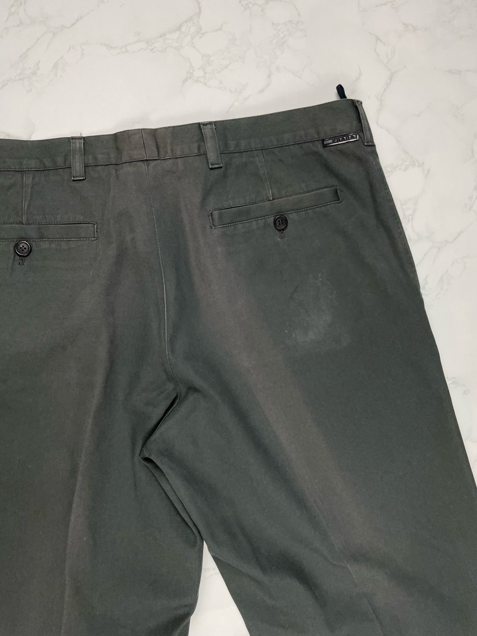 Prada 🔥[SALE]🔥 Prada Olive Tapered Cotton Chino Pants Size US 36 / EU 52 - 12 Thumbnail