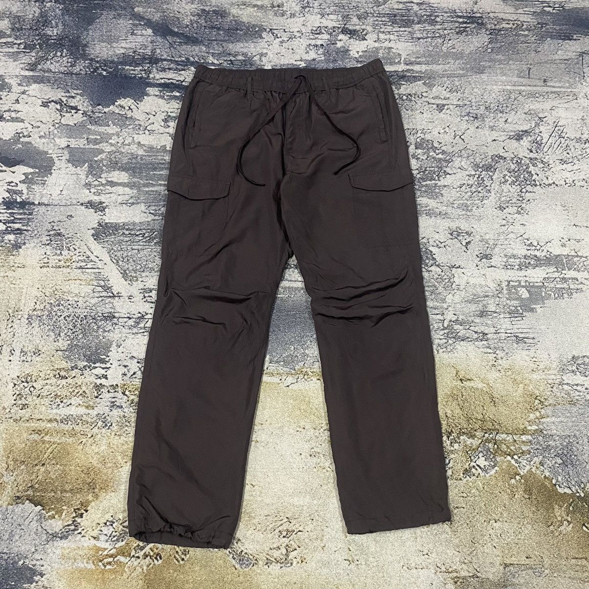 image of Japanese Uniqlo Drawstring Light Cargo Pants in Brown, Men's (Size 34)