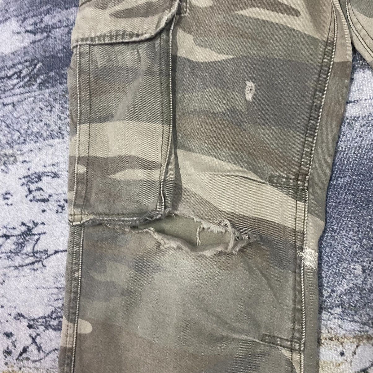 Japanese Brand × Vintage Vintage Japanese Camo Multi Pocket Tactical Cargo Pants Size US 32 / EU 48 - 4 Thumbnail