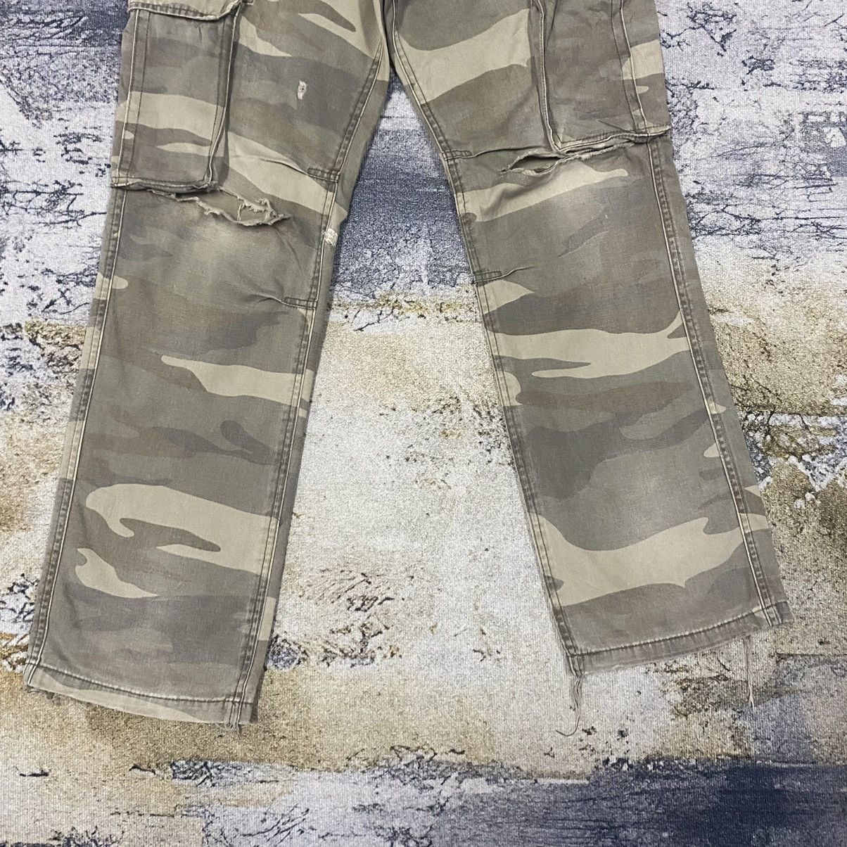 Japanese Brand × Vintage Vintage Japanese Camo Multi Pocket Tactical Cargo Pants Size US 32 / EU 48 - 3 Thumbnail