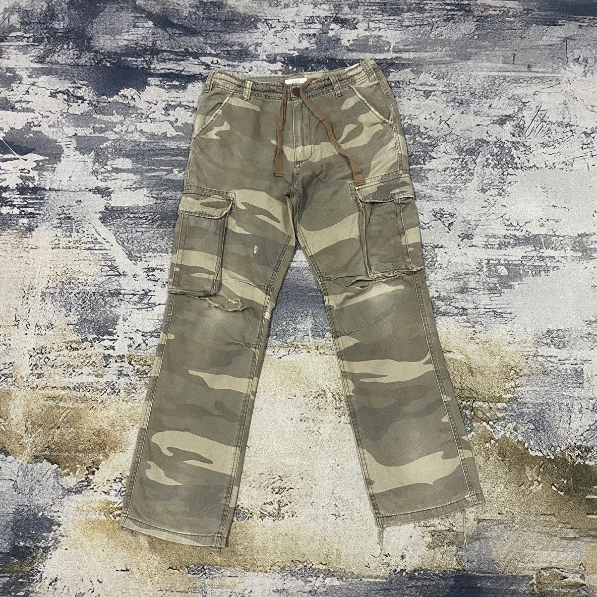Japanese Brand × Vintage Vintage Japanese Camo Multi Pocket Tactical Cargo Pants Size US 32 / EU 48 - 1 Thumbnail