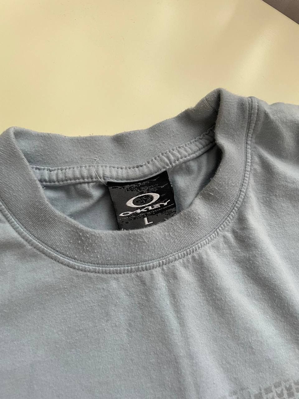 Oakley × Vintage Vintage Oakley 90’s t-shirt big centre logo shirt Size US L / EU 52-54 / 3 - 6 Thumbnail