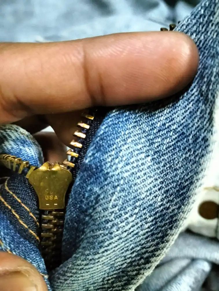 Levi's Vintage 90s Levi's 502xx Selvedge Distressed Faded Denim Size US 33 - 11 Thumbnail