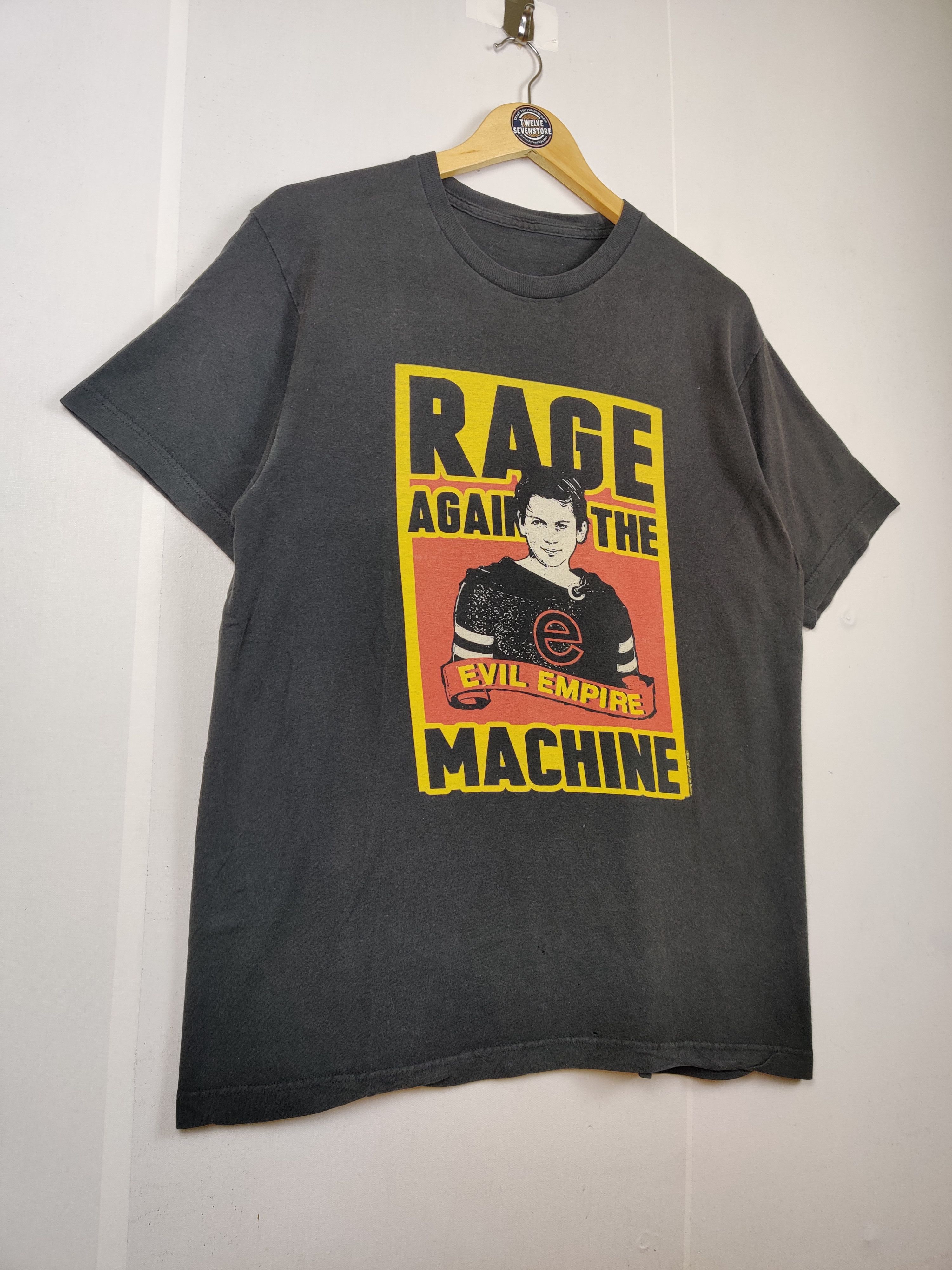 Band Tees Vintage Rage Against The Machine Band Tee Tshirt Size US L / EU 52-54 / 3 - 4 Thumbnail
