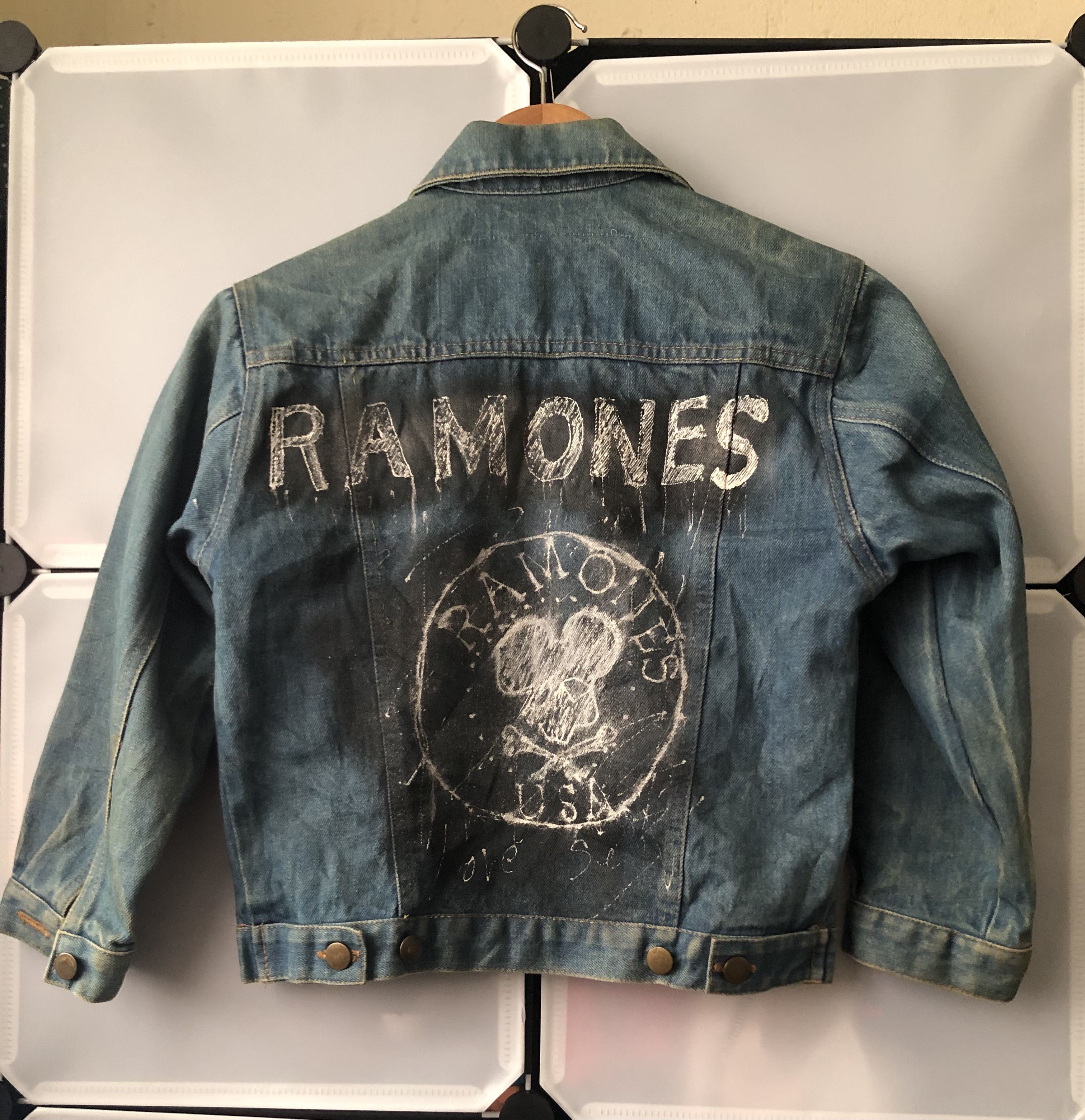 Band Tees × Vintage Vintage Ramones Ruff stuff Denim Jacket Size XS / US 0-2 / IT 36-38 - 1 Thumbnail