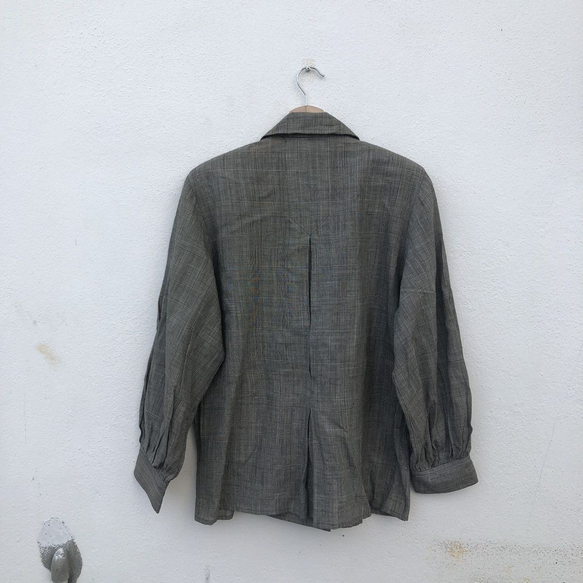 Yves Saint Laurent YVES SAINT LAURENT CHEMISIERS LIGHT JACKET TARTAN DESIGN Size US M / EU 48-50 / 2 - 5 Thumbnail