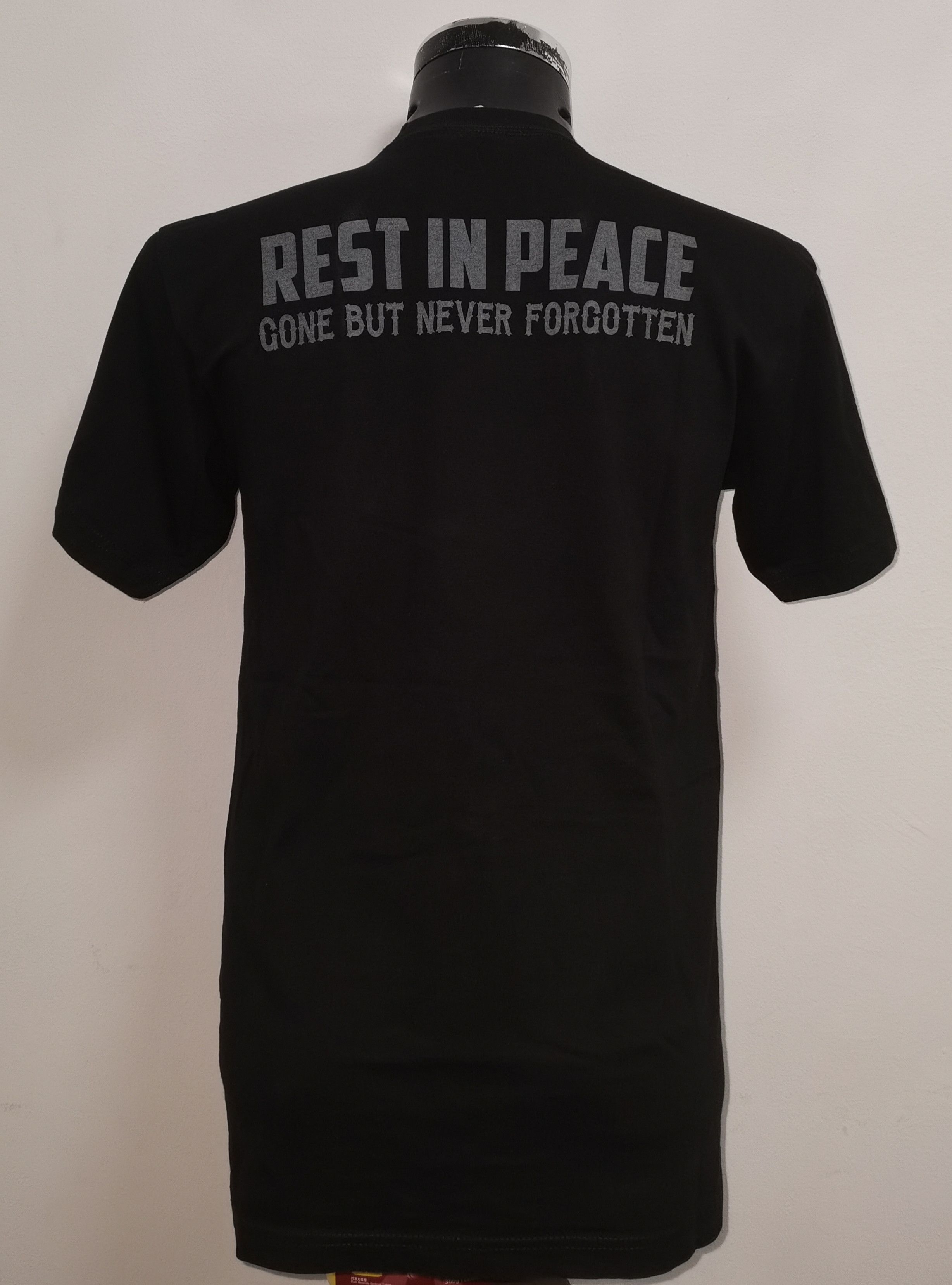 Band Tees × Rap Tees NIPSEY HUSSEY R. I. P MEMORABILIA SHIRT Size US M / EU 48-50 / 2 - 3 Thumbnail