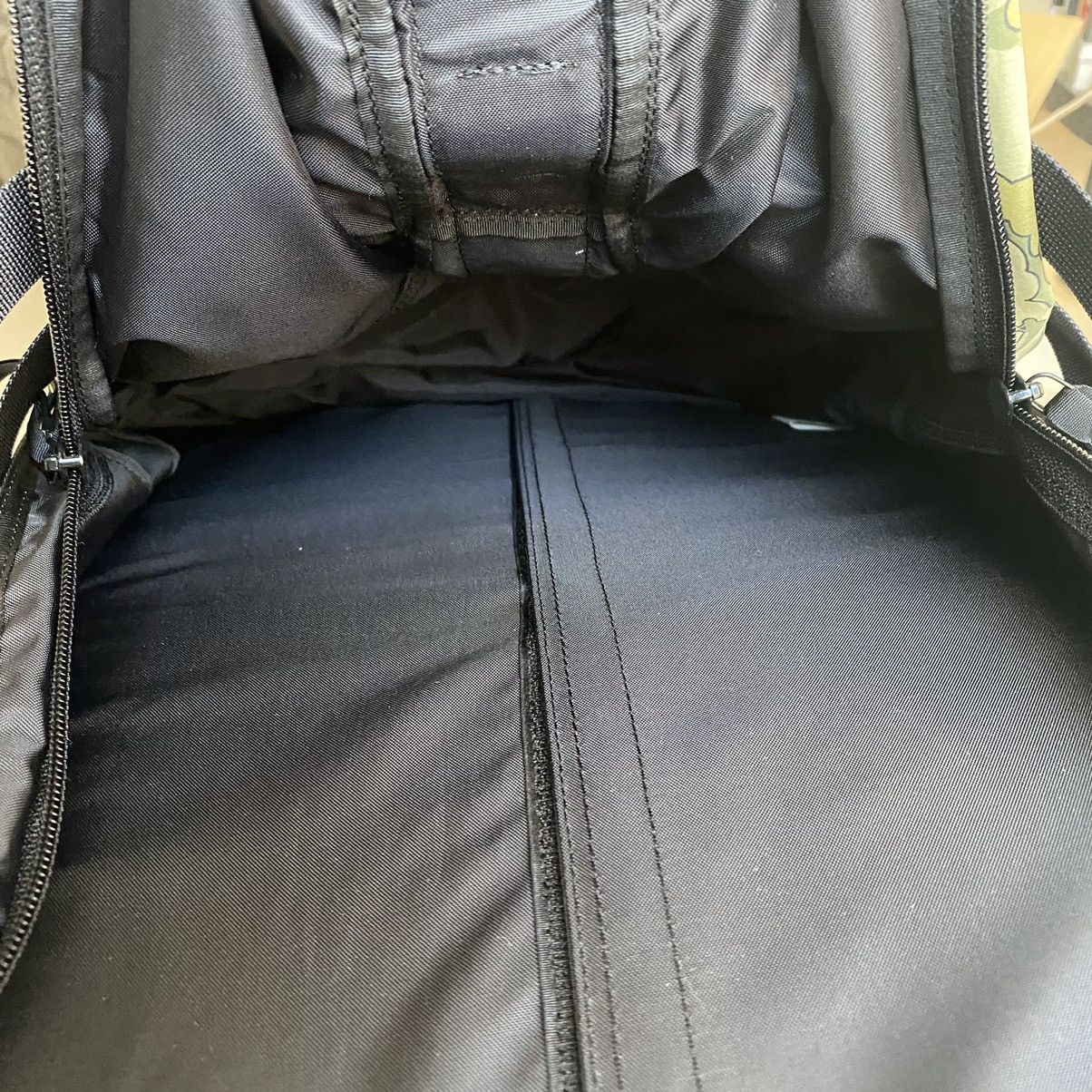 Bape × Kaws '05 Bape x Kaws cloud camo backpack Size ONE SIZE - 7 Thumbnail