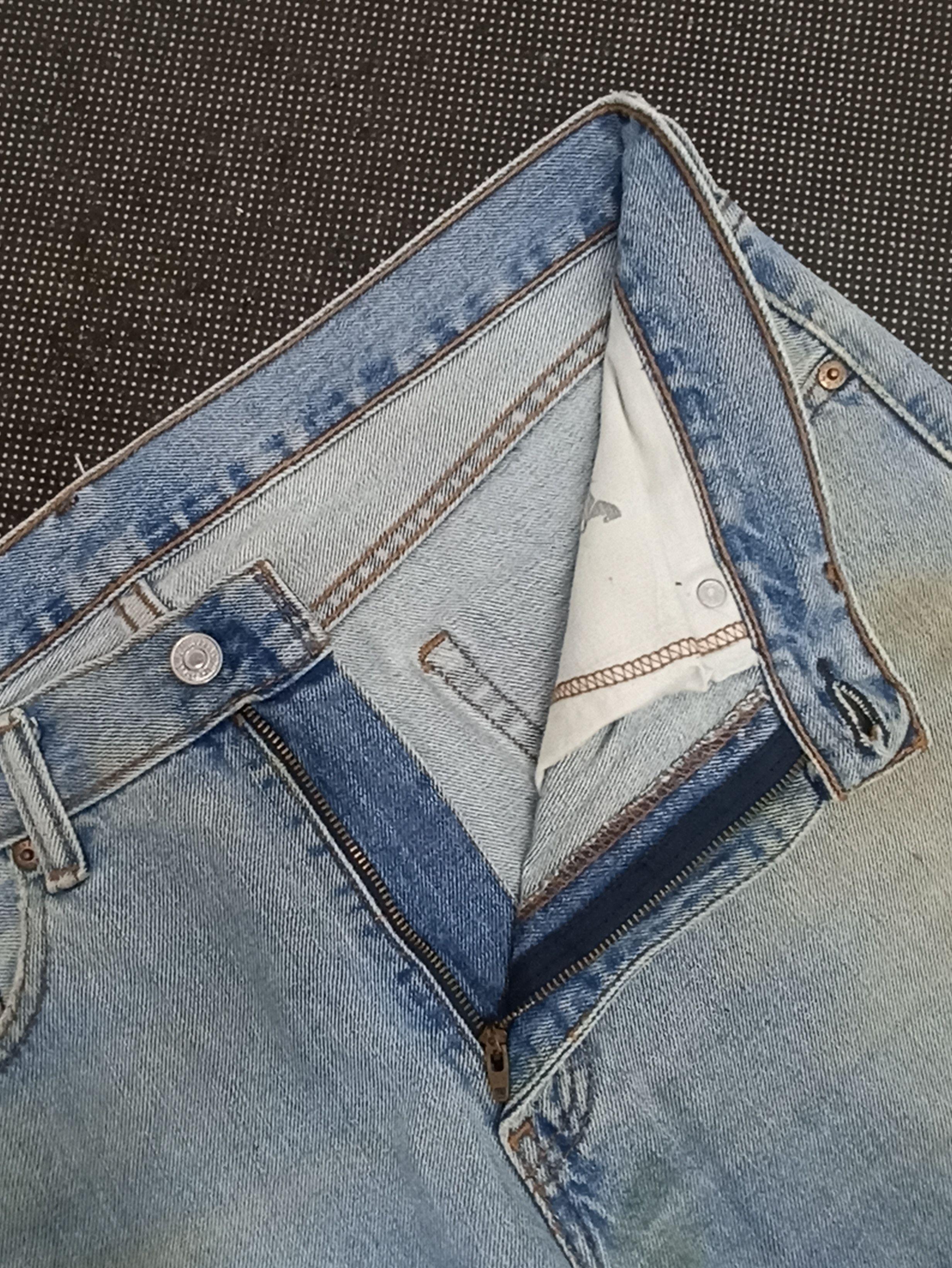 Jean × Levi's × Vintage VINTAGE LEVIS 505 LIGHT WASH JEANS -J315 Size US 36 / EU 52 - 3 Thumbnail