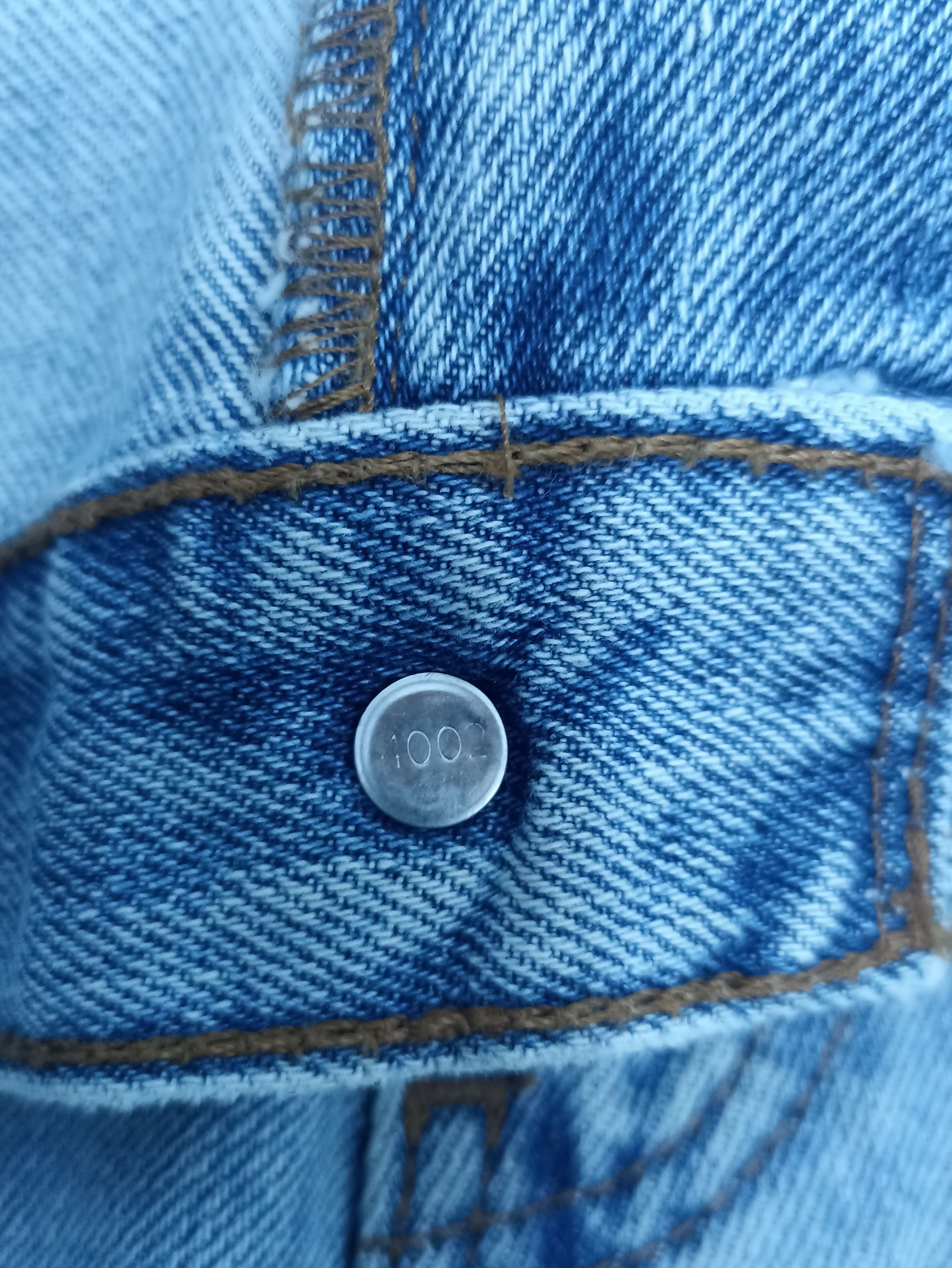 Jean × Levi's × Vintage VINTAGE LEVIS 505 LIGHT WASH JEANS -J315 Size US 36 / EU 52 - 4 Thumbnail
