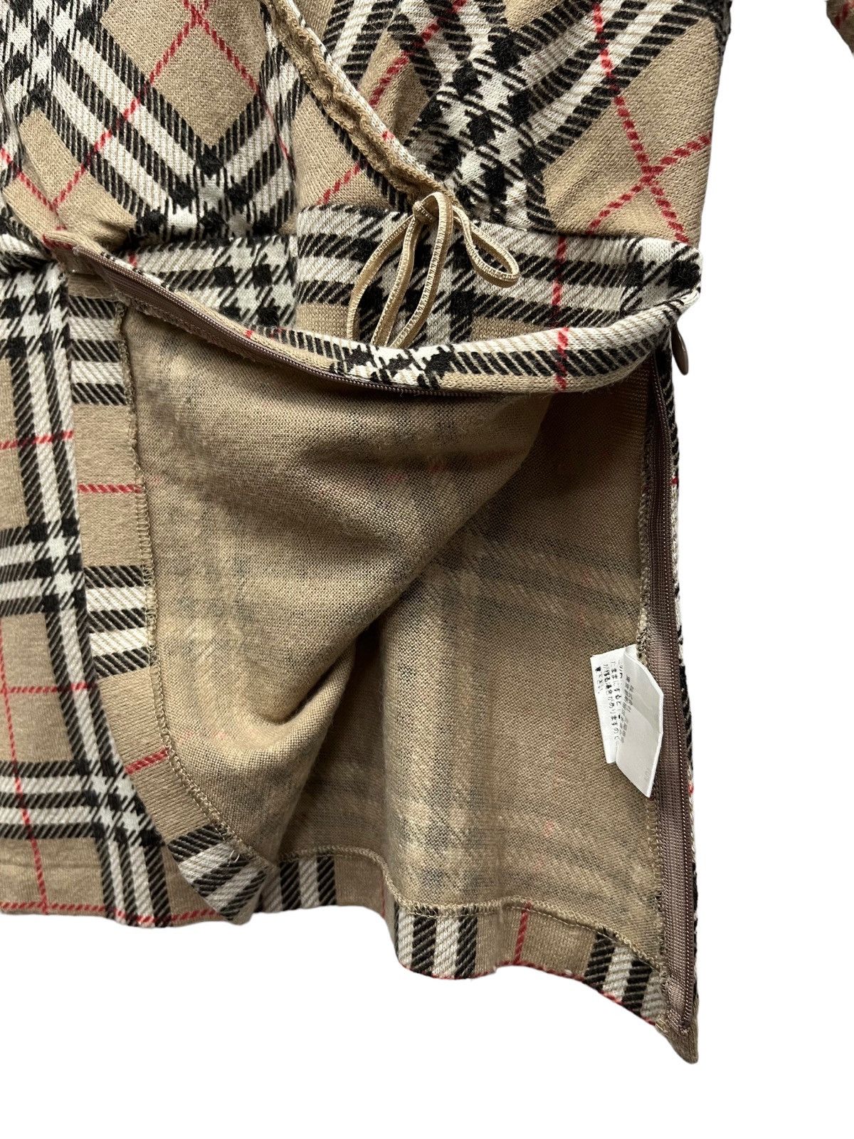 Burberry Vtg BURBERRY BLUE LABEL Japan Nova Check Wool-Acrylic Blouse Size XS / US 0-2 / IT 36-38 - 5 Thumbnail