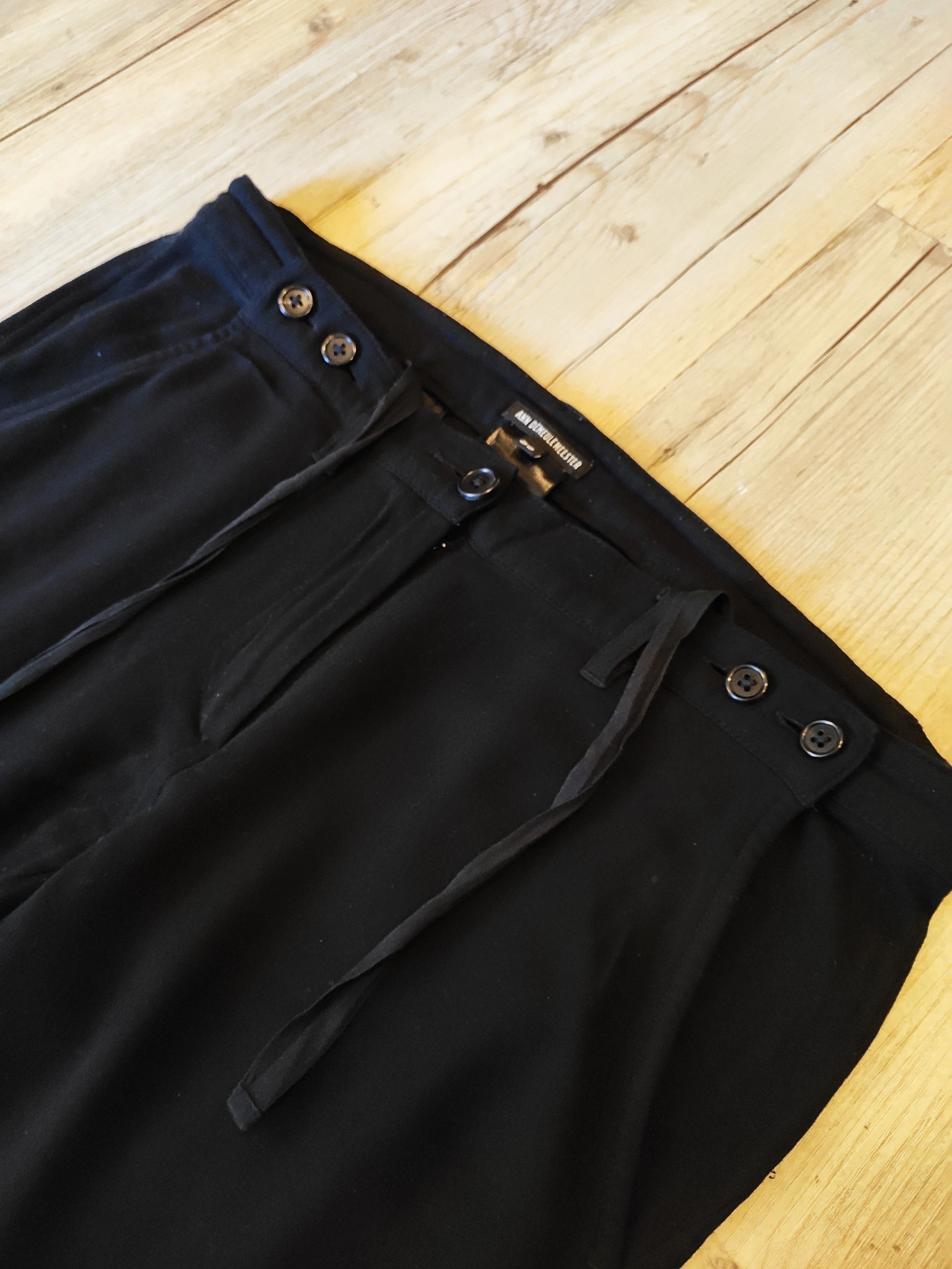 Ann Demeulemeester Buttoned lightweight pants.Like Uma Wang or Ziggy Chen Size US 27 - 2 Thumbnail