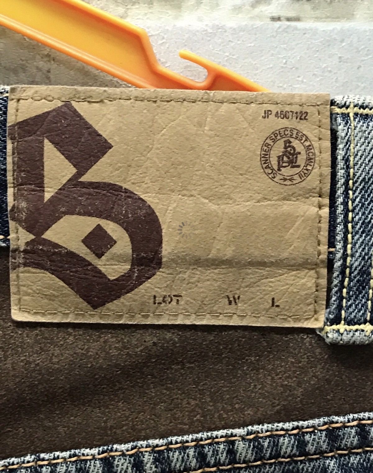 Japanese Brand Made In Japan Standard Leather Patchwork Pocket Denim Jeans Size US 32 / EU 48 - 3 Thumbnail