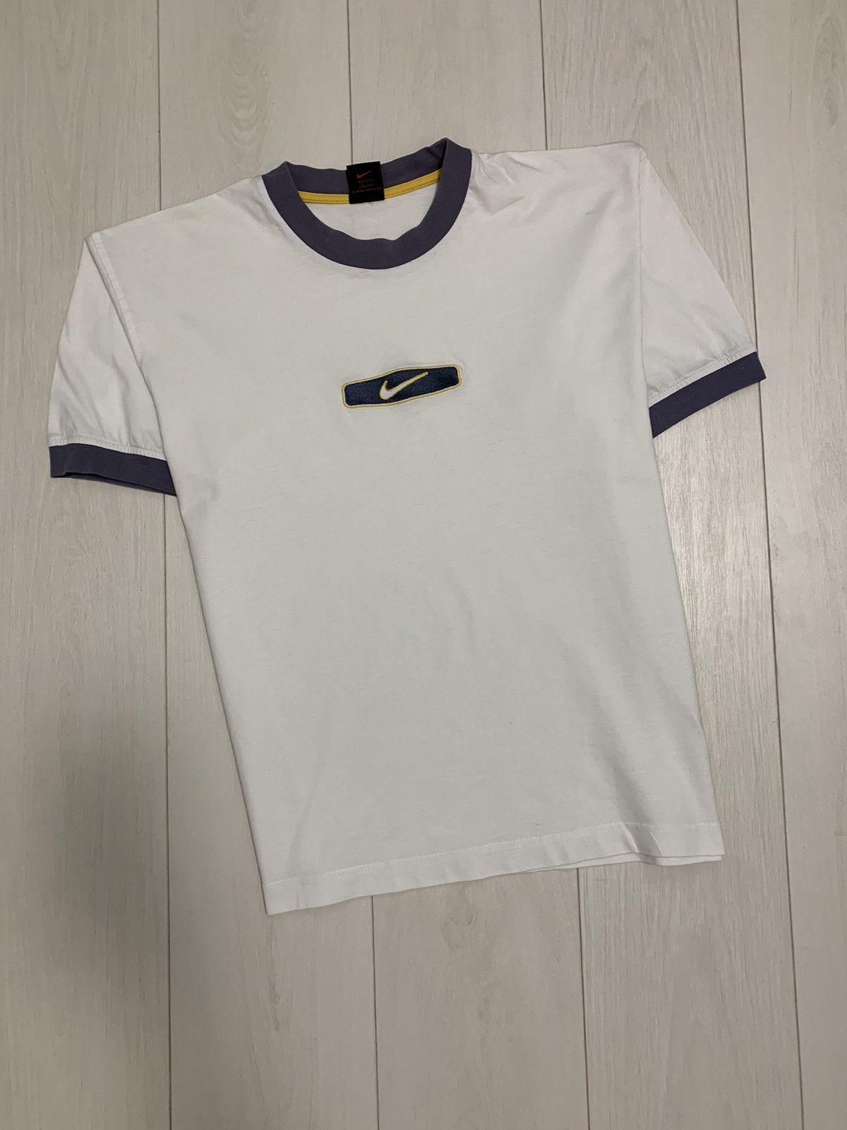 Nike Nike centre logo Vintage 90’s T-Shirt | Grailed