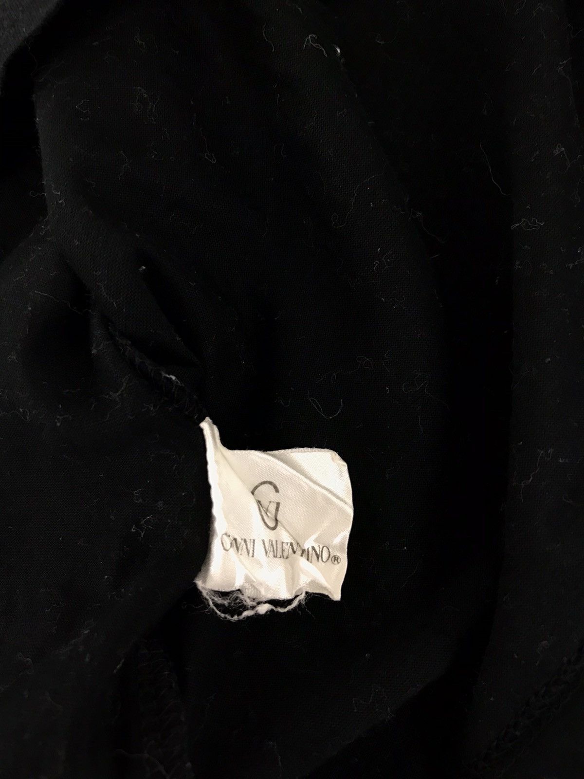 Gianni Valentino × Valentino × Vintage Vintage Gianni Valentino Italy Longsleeve Tee Logo Size M / US 6-8 / IT 42-44 - 4 Thumbnail