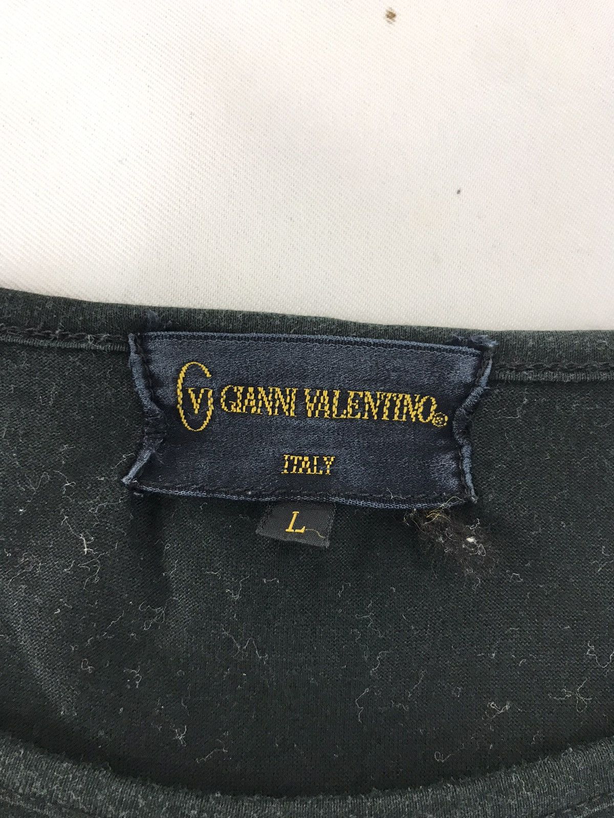 Gianni Valentino × Valentino × Vintage Vintage Gianni Valentino Italy Longsleeve Tee Logo Size M / US 6-8 / IT 42-44 - 3 Thumbnail