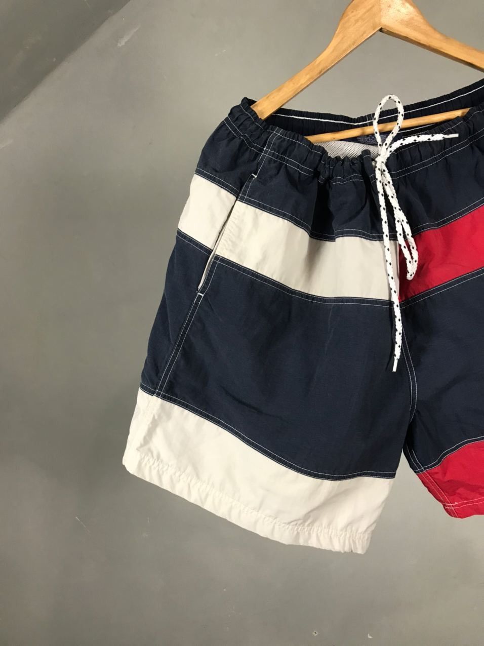Tommy Hilfiger Tommy Hilfiger vintage luxury shorts Size US 34 / EU 50 - 4 Thumbnail