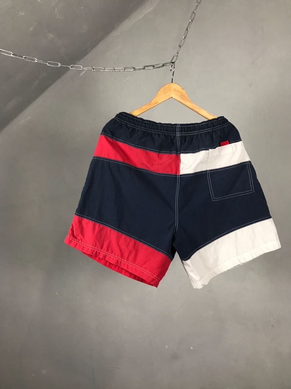 Tommy Hilfiger Tommy Hilfiger vintage luxury shorts Size US 34 / EU 50 - 8 Thumbnail