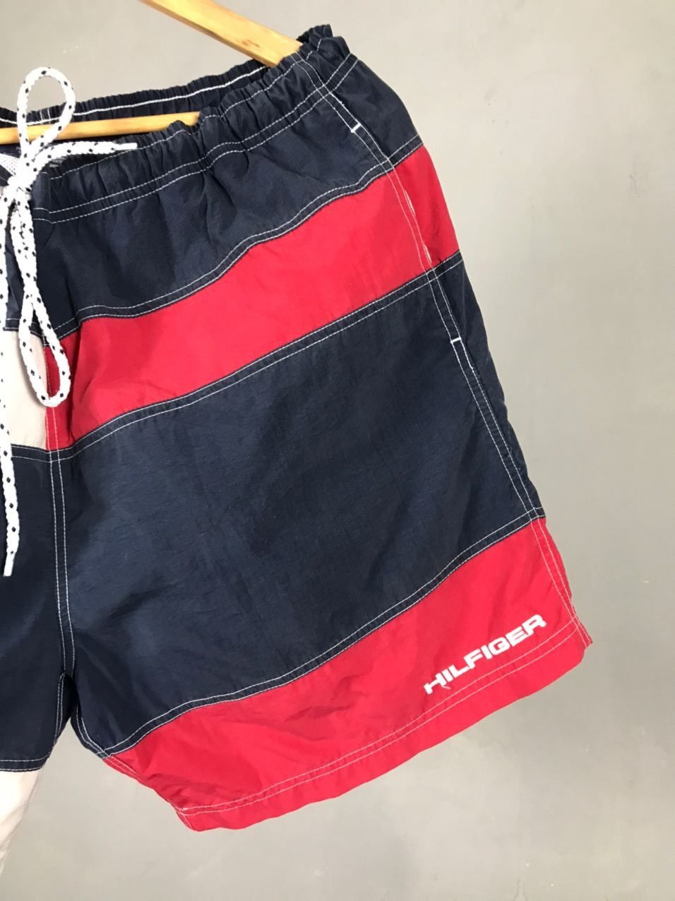 Tommy Hilfiger Tommy Hilfiger vintage luxury shorts Size US 34 / EU 50 - 2 Thumbnail