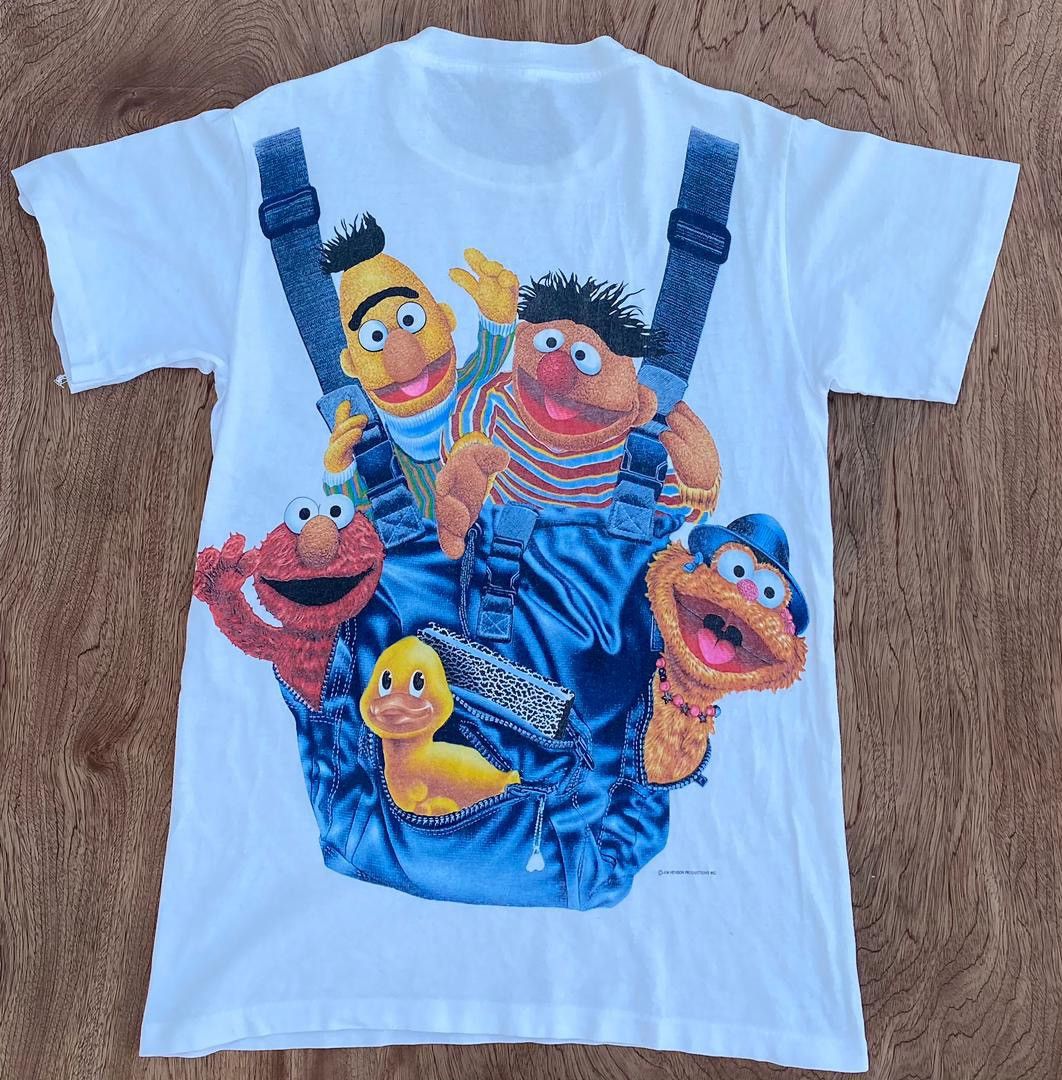 vintage tee sesame street B4