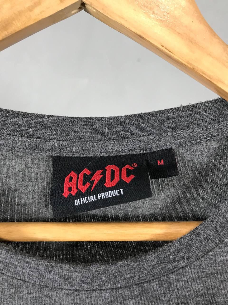 Band Tees AC/DC vintage rock band tee Size US M / EU 48-50 / 2 - 5 Thumbnail